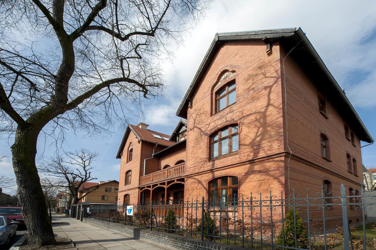 Przestronny Apartament Very Berry W Poznaniu Z Dwiema Sypialniami By Noclegi Renters Bagian luar foto